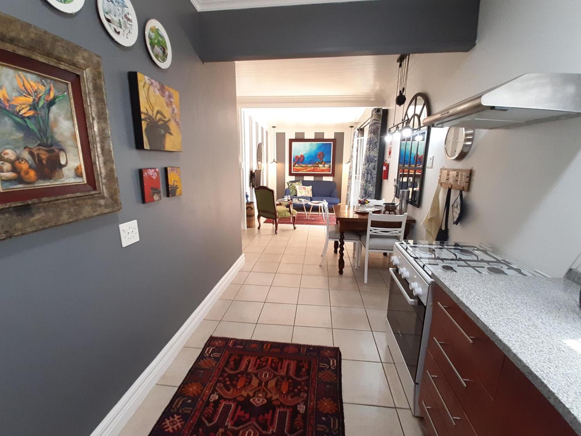 At 98 On Lynburn Guest House Pretoria-Noord Zimmer foto